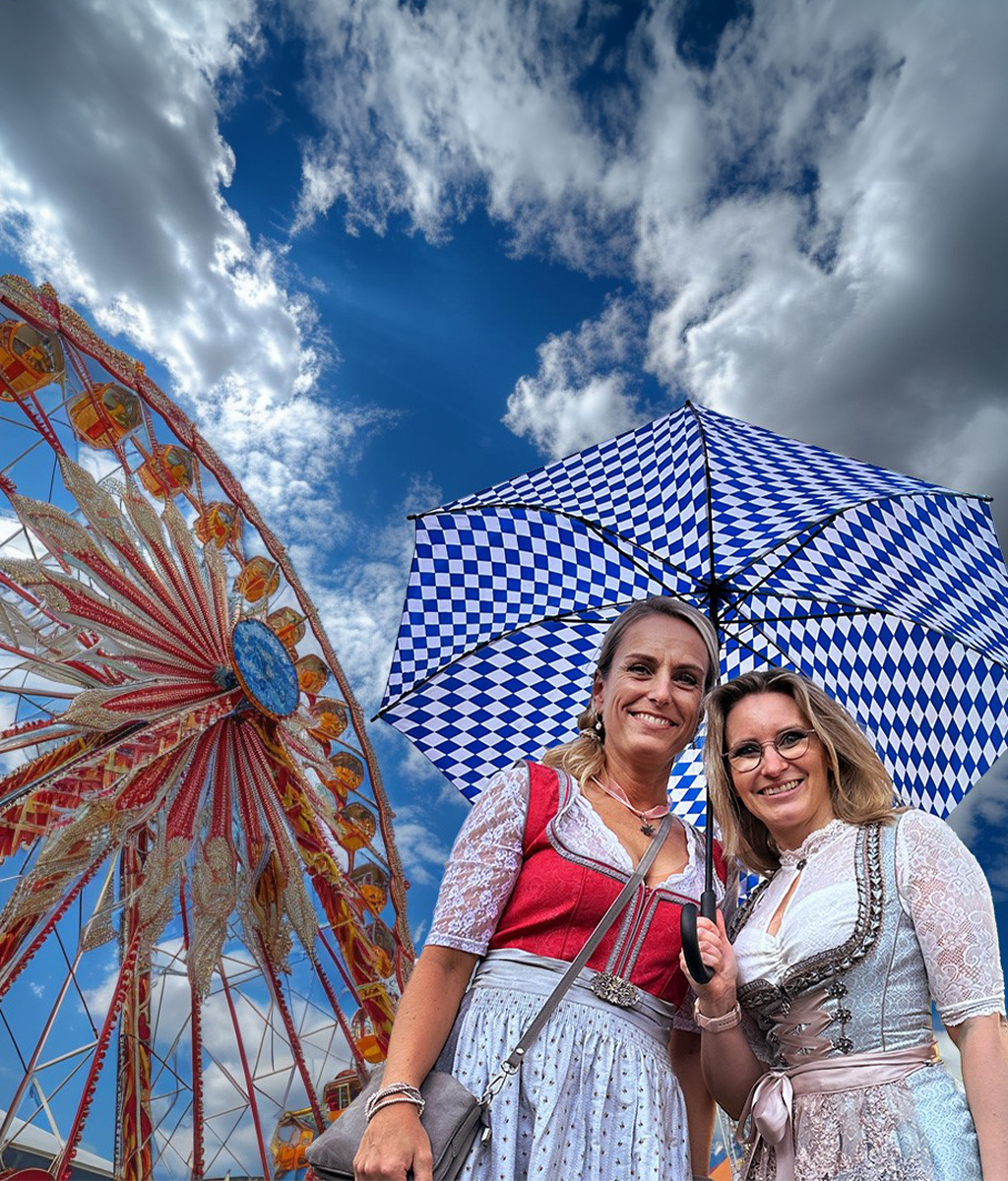 Oktoberfest Mädels Damen im Dirndl